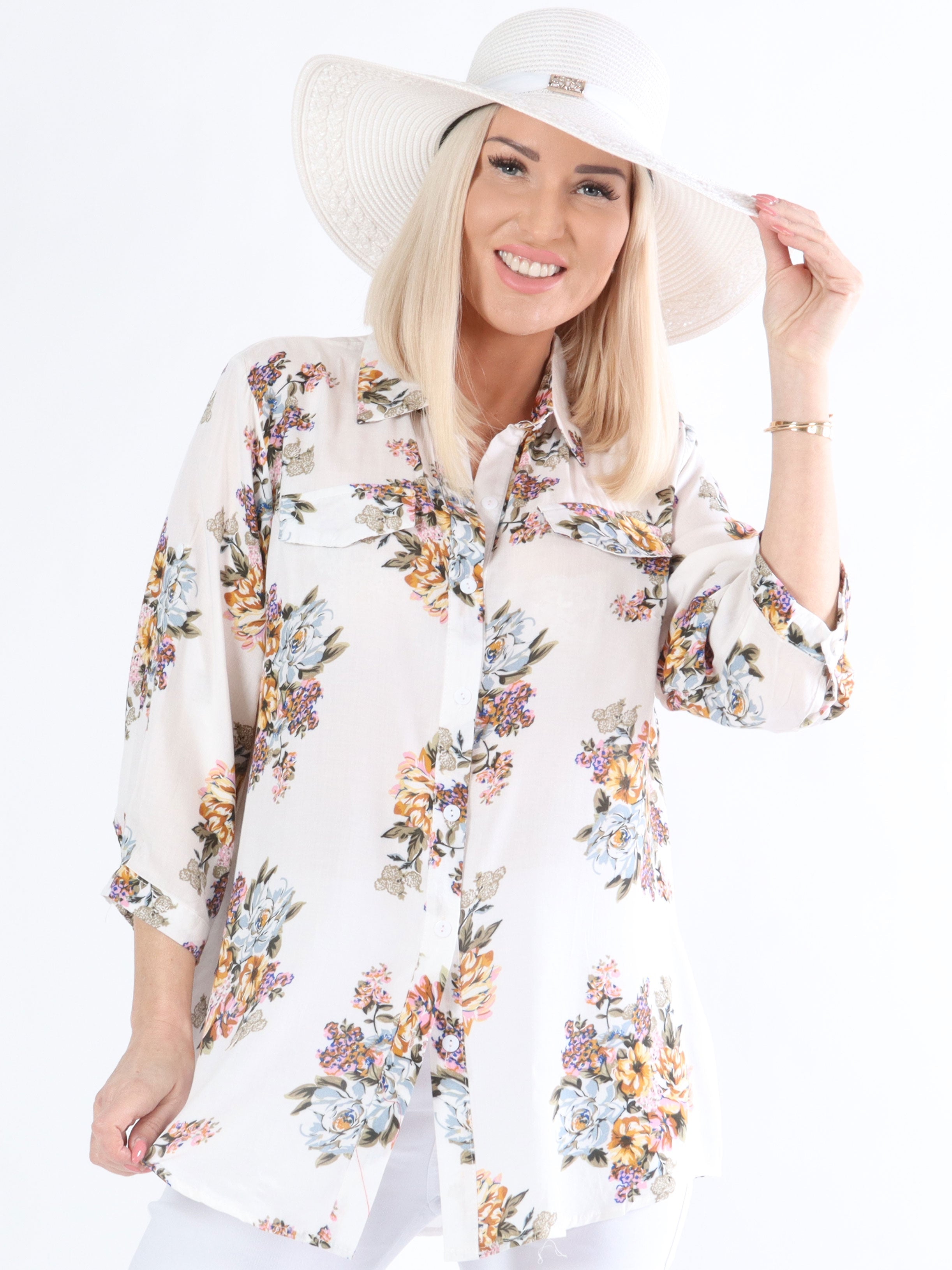 Yuri - Svart skjorta med sött blommönster